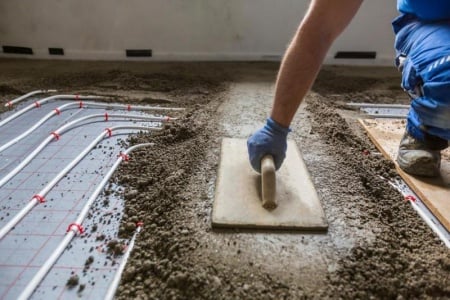 Installer un chauffage au sol &agrave; Laon, quelles pr&eacute;cautions avant la pose du rev&ecirc;tement ?